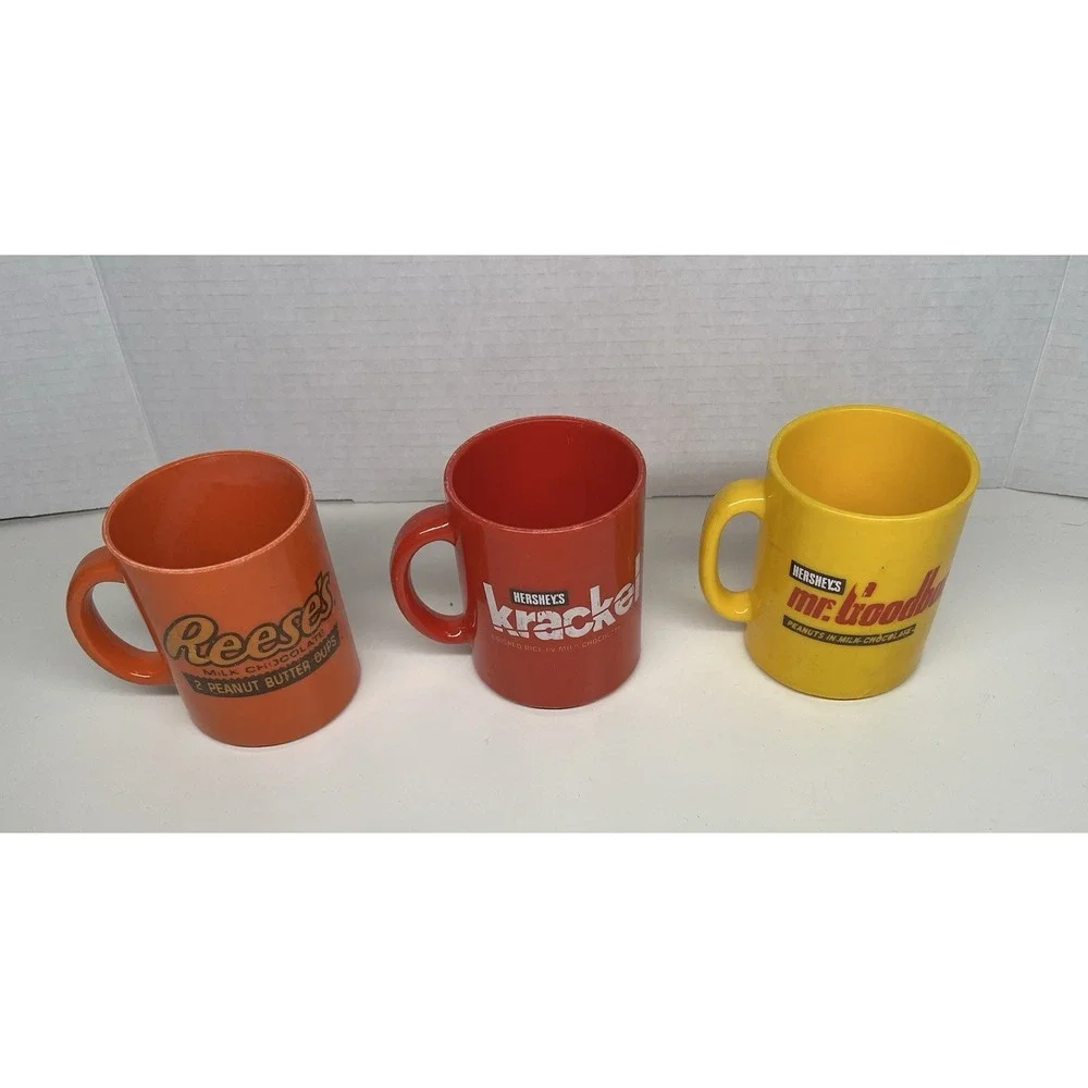 Lot Of‎ 3 Plastic Hersheys 4